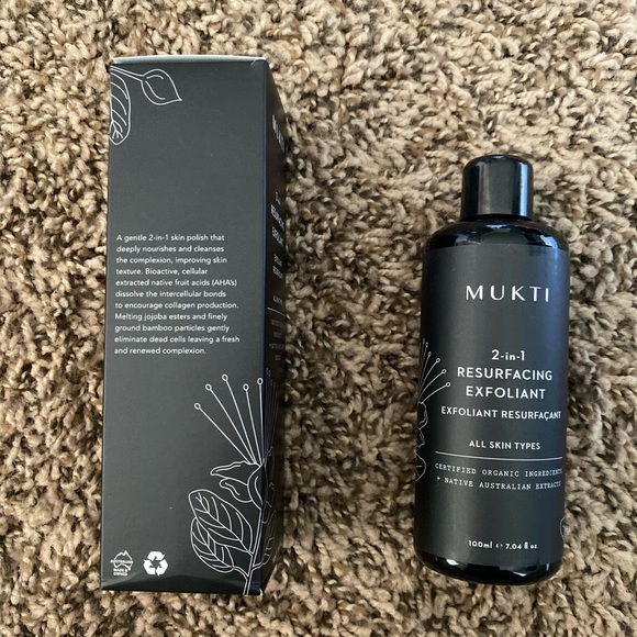 MUKTI 2-in-1 Resurfacing Exfoliant - Picture 4 of 4